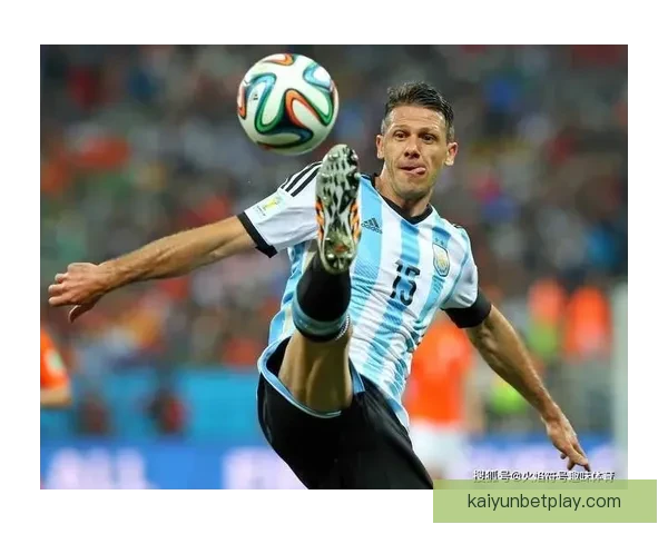 穆里奇关键时刻挺身而出成功拯救德米凯利斯全程回顾